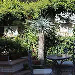 Casa Anna Rita Alojamento de Acomodação e Pequeno-almoço 4*